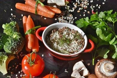 Meniu aproximativ în conformitate cu schema pentru o dietă sănătoasă
