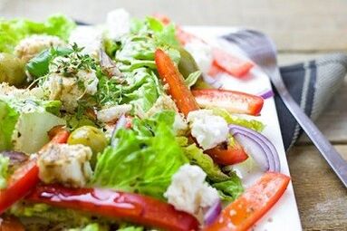 Nutriția dietetică ajută la pierderea în greutate